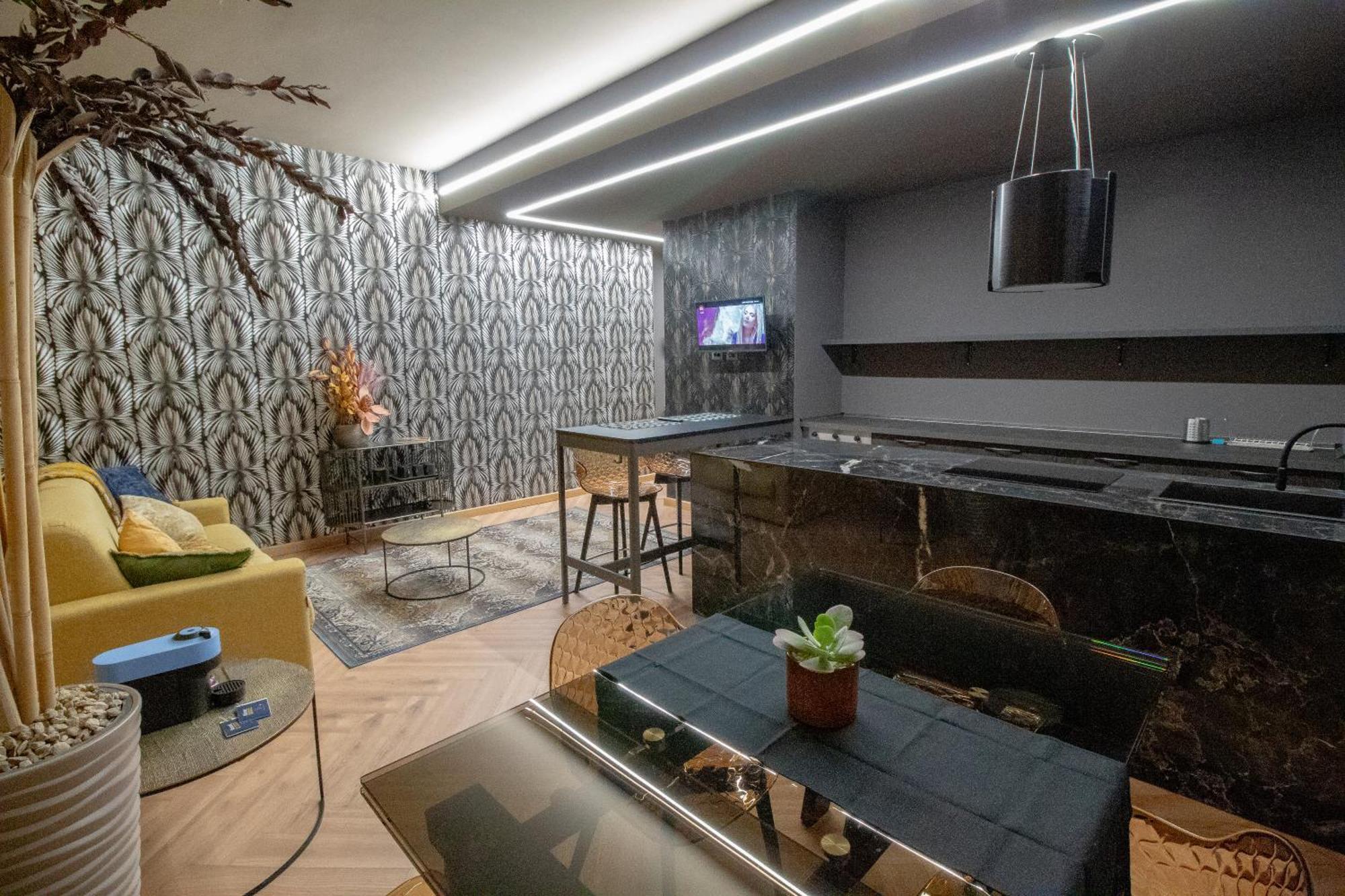 Luxury Museo Egizio - Esclusivo Trilocale In Pieno Centro - Free Wifi Apartment Торино Екстериор снимка