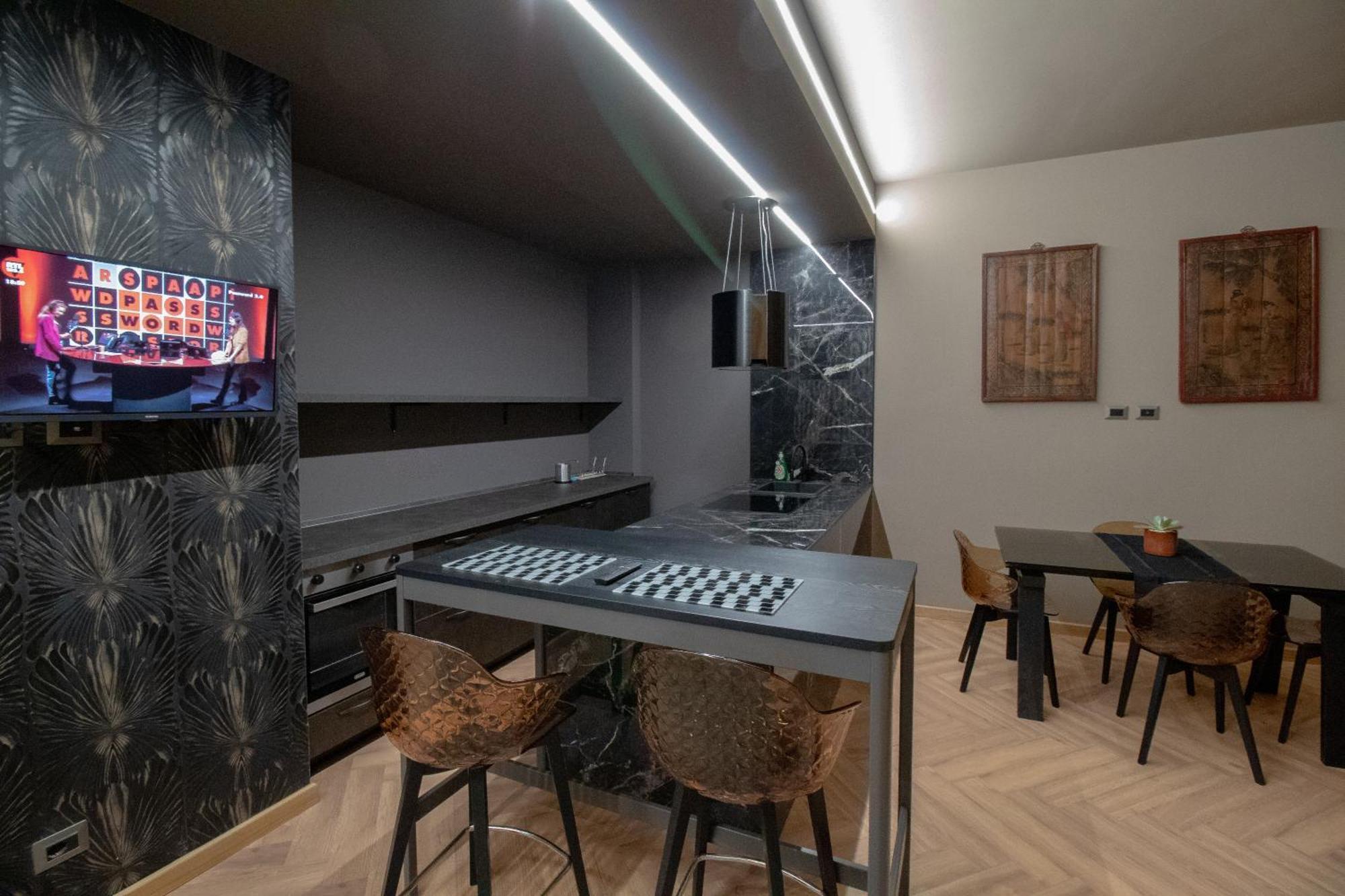 Luxury Museo Egizio - Esclusivo Trilocale In Pieno Centro - Free Wifi Apartment Торино Екстериор снимка