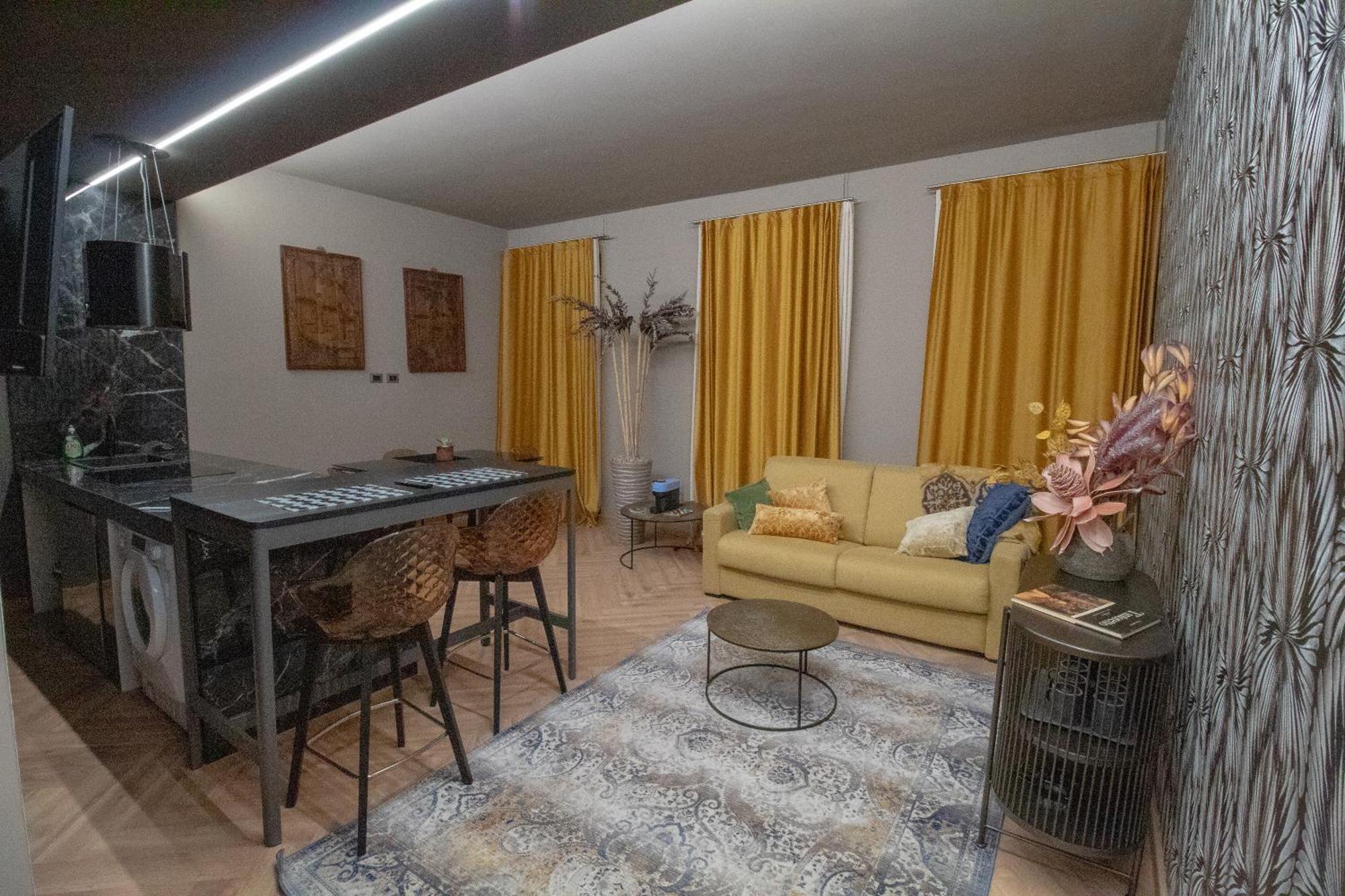 Luxury Museo Egizio - Esclusivo Trilocale In Pieno Centro - Free Wifi Apartment Торино Екстериор снимка