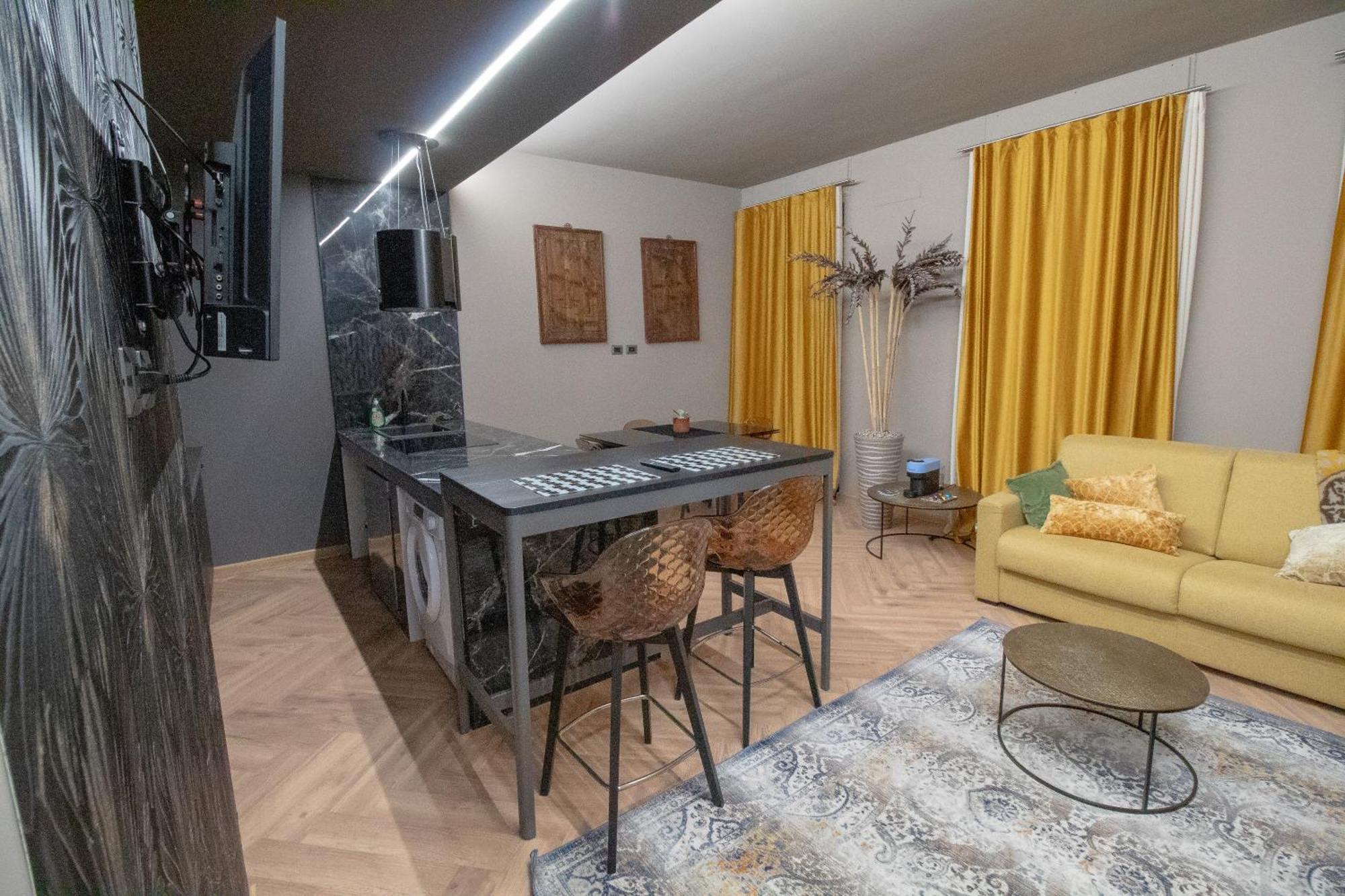 Luxury Museo Egizio - Esclusivo Trilocale In Pieno Centro - Free Wifi Apartment Торино Екстериор снимка